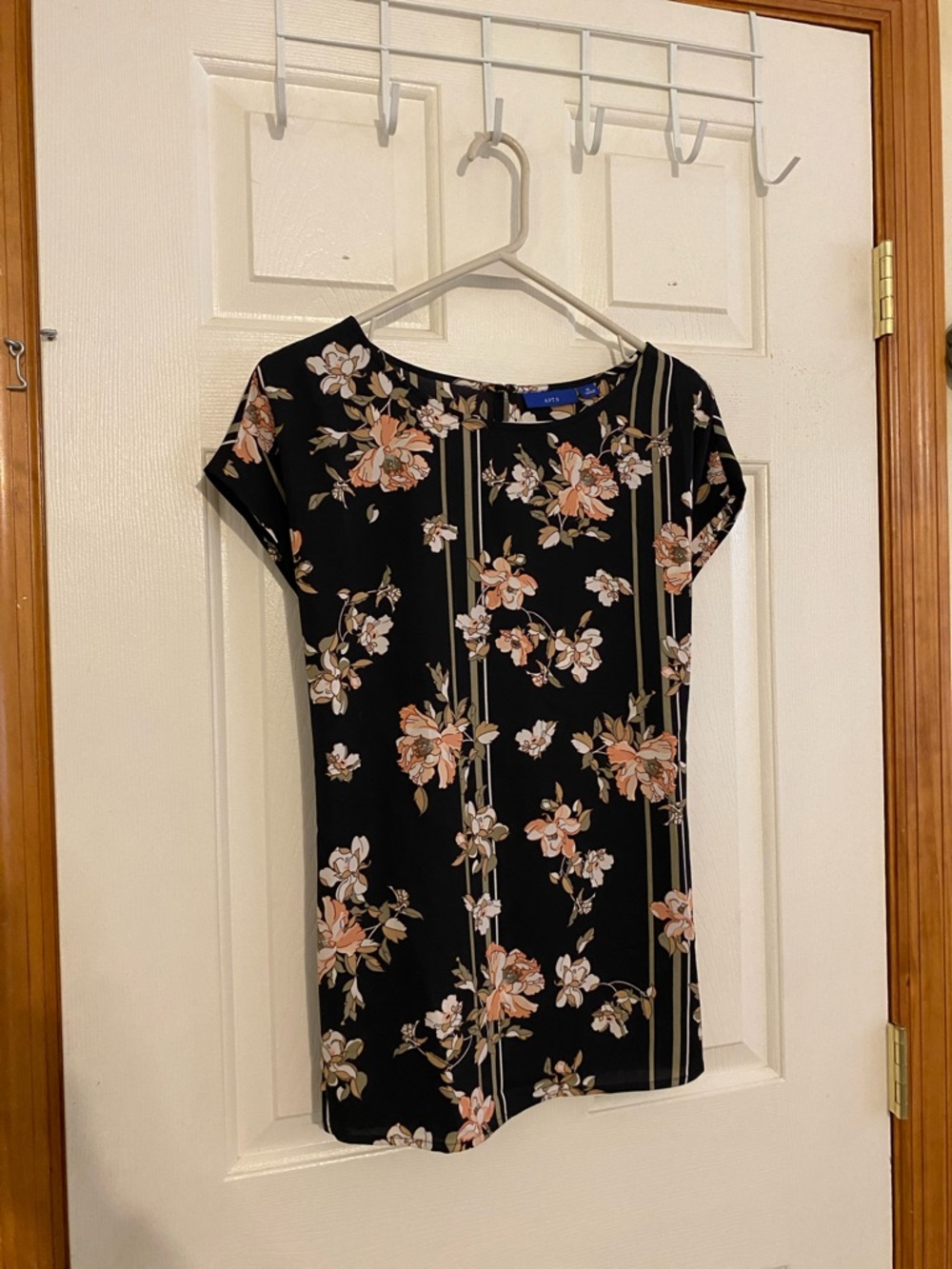 Apt. 9 Black Floral Short Sleeve Blouse